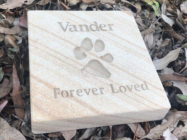 forever paw print stone 04