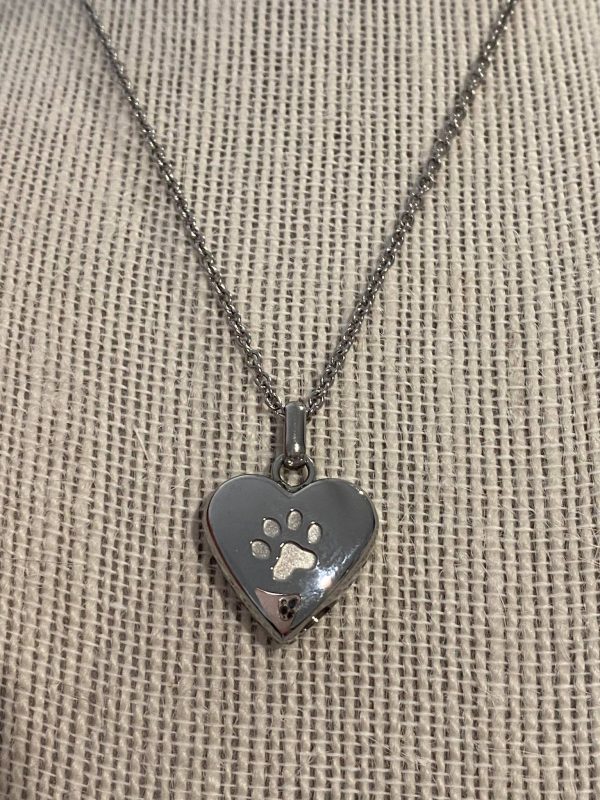 Forever-Ours-Heart-Pendant-1-Paw